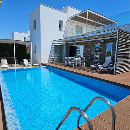 Residences *